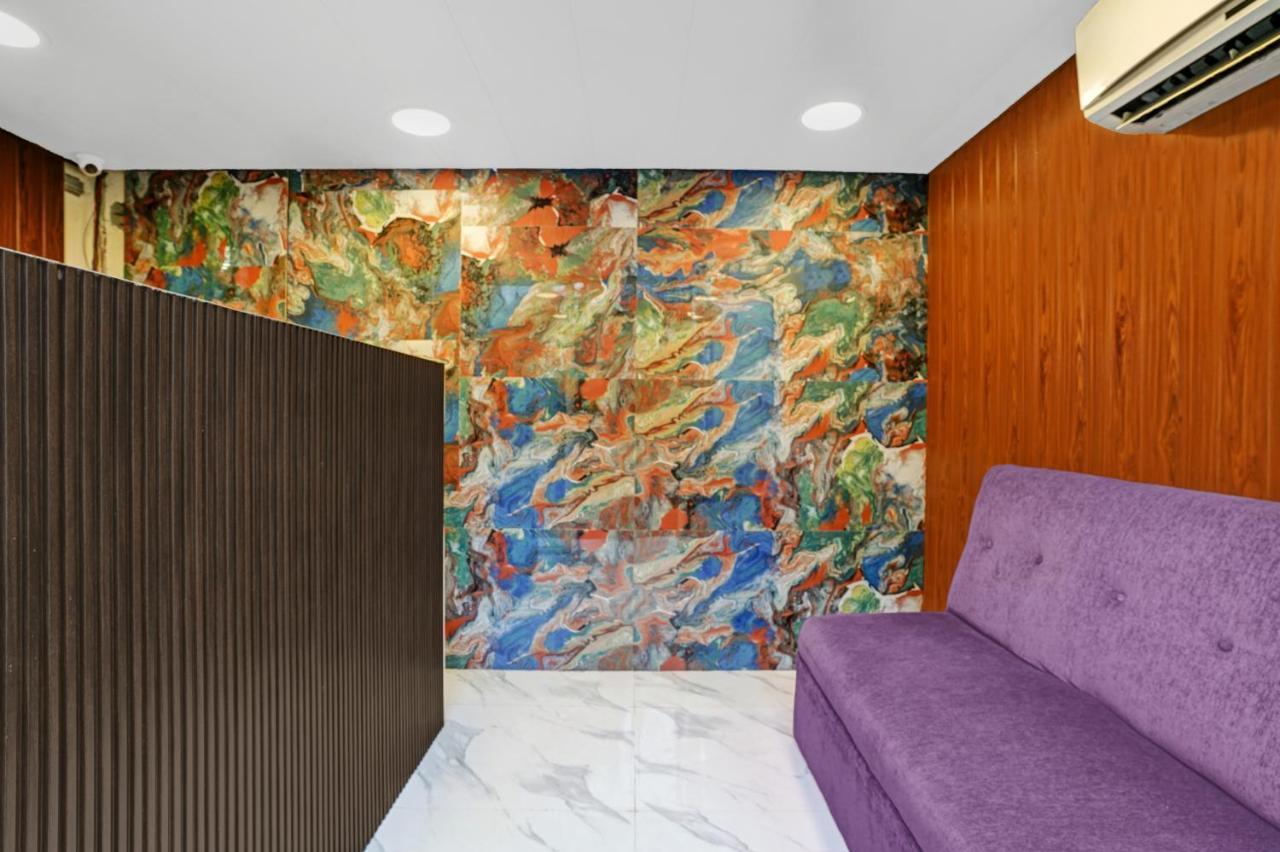 Treebo Trend Freedom Star, Vile Parle Hotell Mumbai Eksteriør bilde